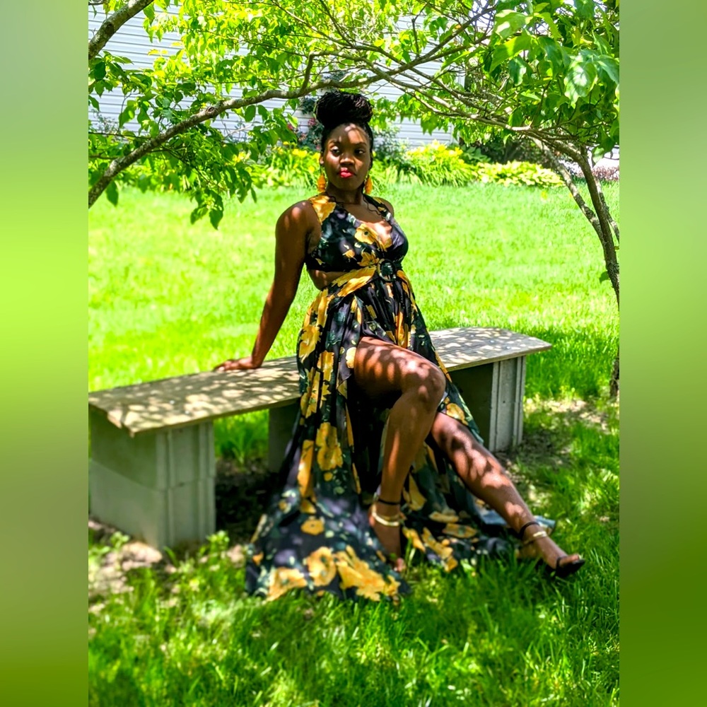 😍 Sultry 😍 Cutout Maxi Dress